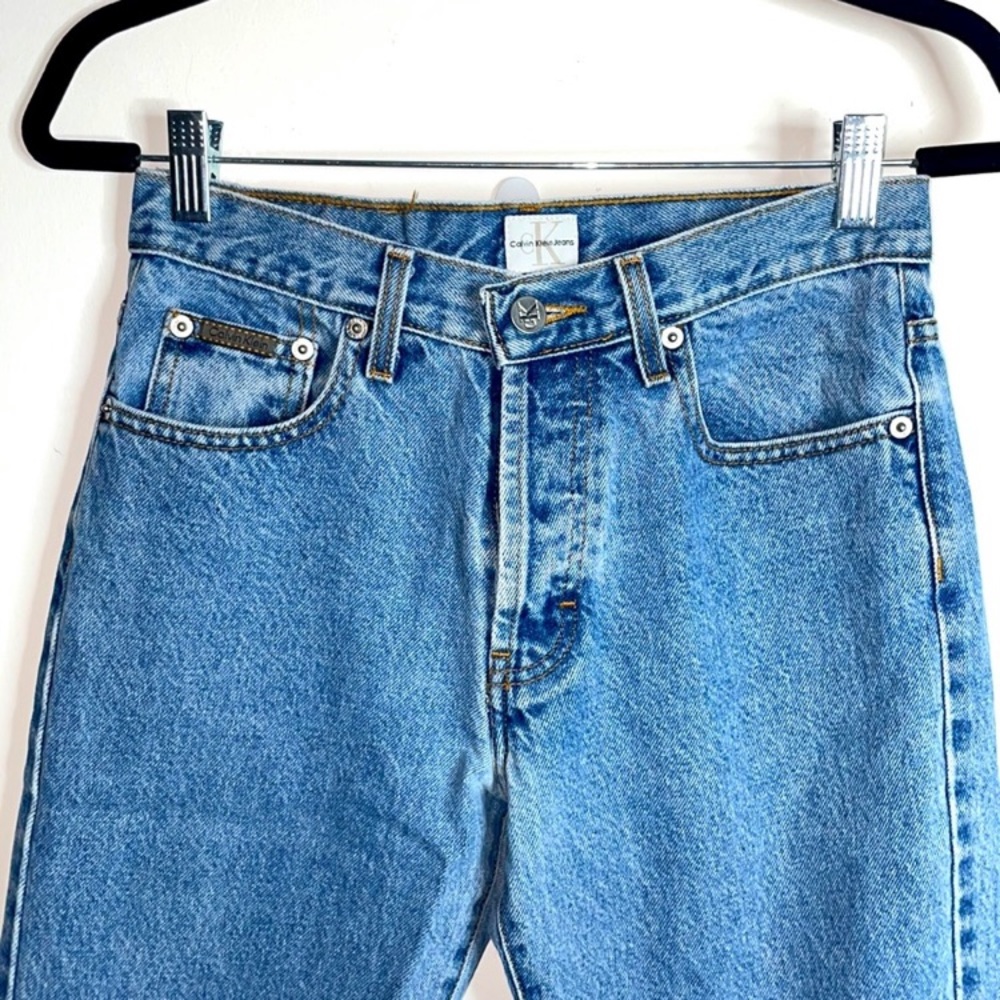 Calvin Klein size 5